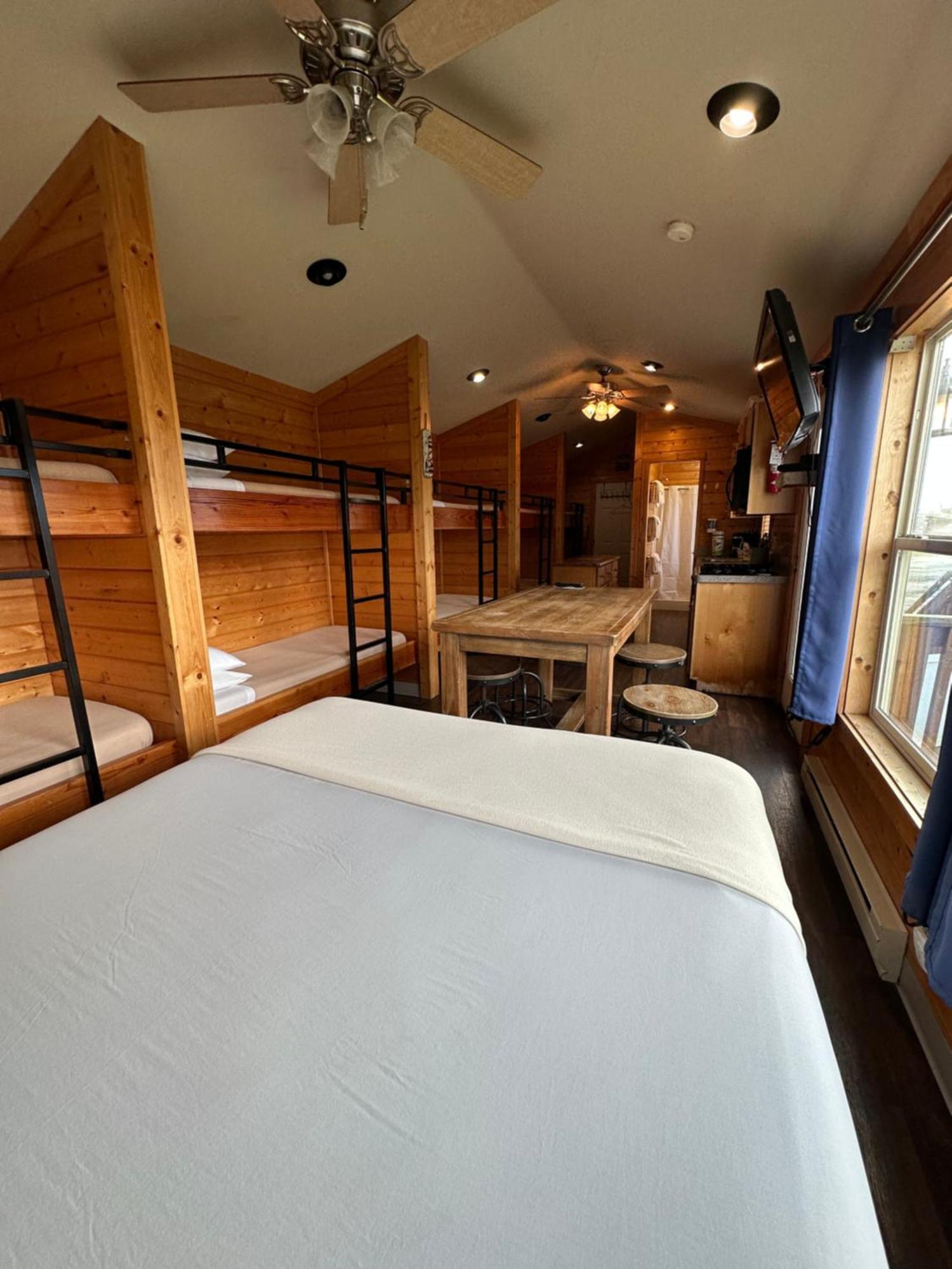 Westport Inn Cabins Esterno foto